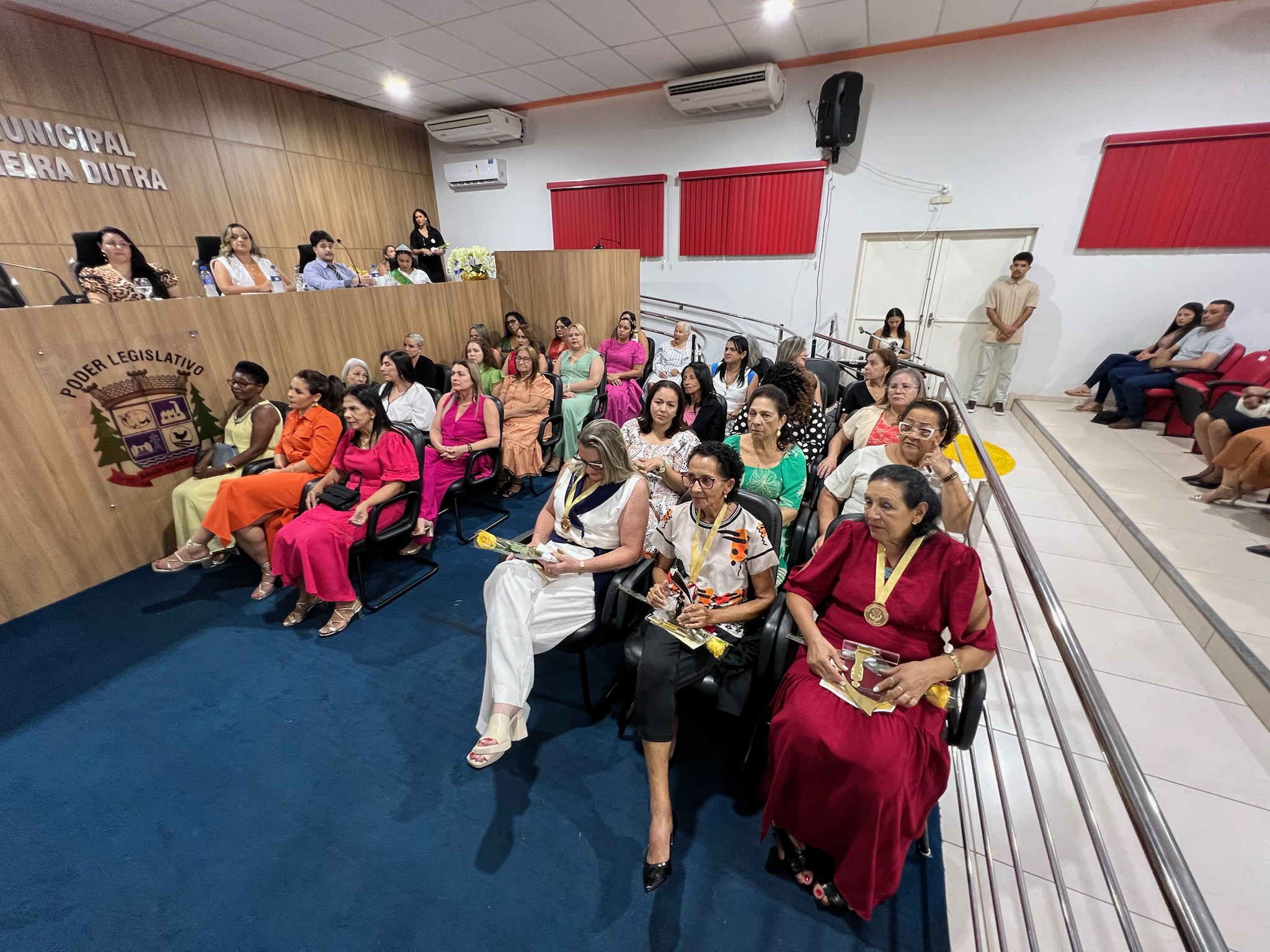 Poder Legislativo entrega 32 títulos “Mulher da Luta e Direitos” em Água Clara